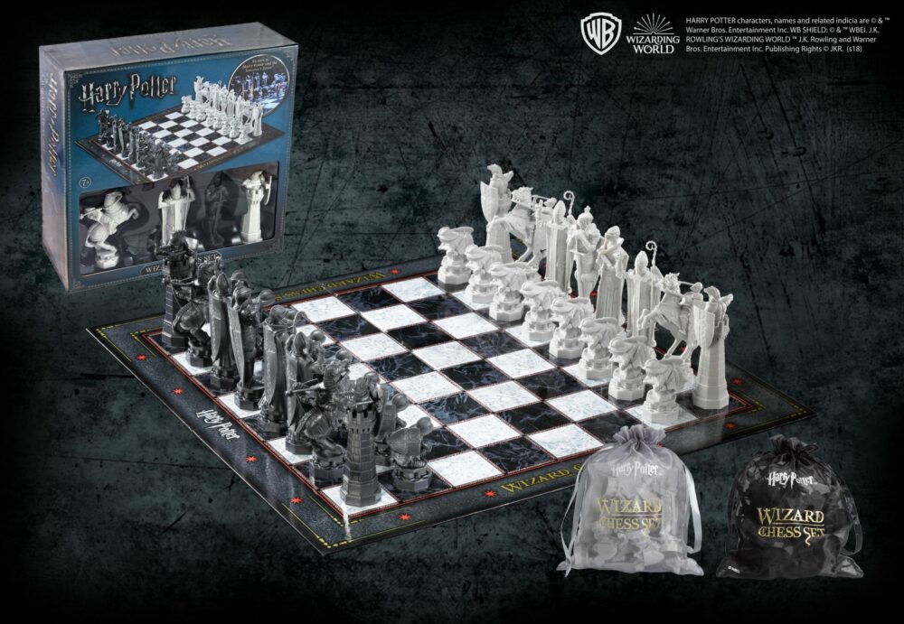 Warner Bros Harry Potter Wizard Chess Set